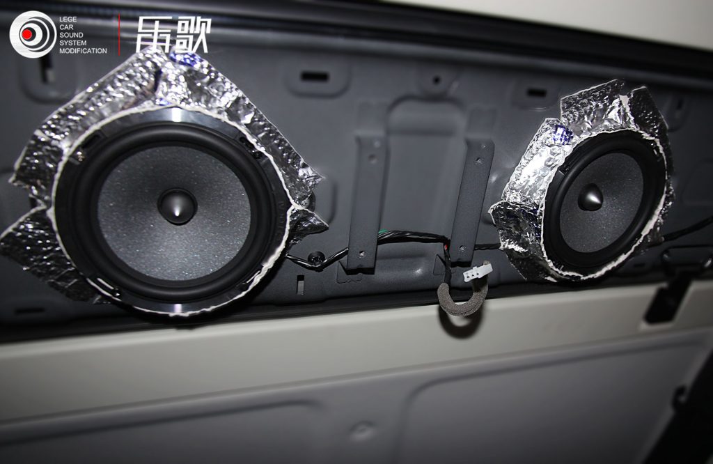 北京吉普BJ40汽车音响改装 个性化定制法国劲浪音响喇叭